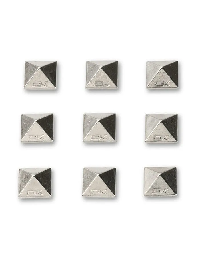 Dakine Pyramid Studs